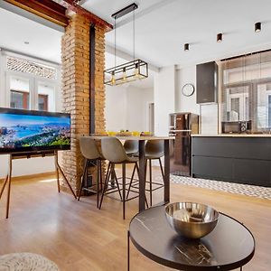 Modern & Quite Appartment At Larios